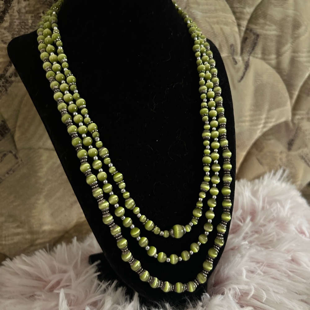 Green Catseye Triple-Strand Women's Necklace